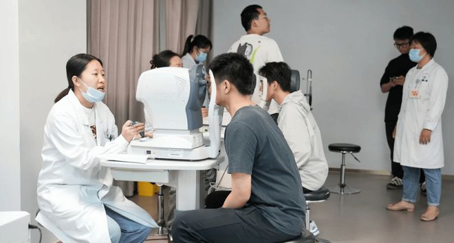 MK体育镇江康复眼科提醒：本月手术还来得及！别耽误秋季参军梦！(图3)