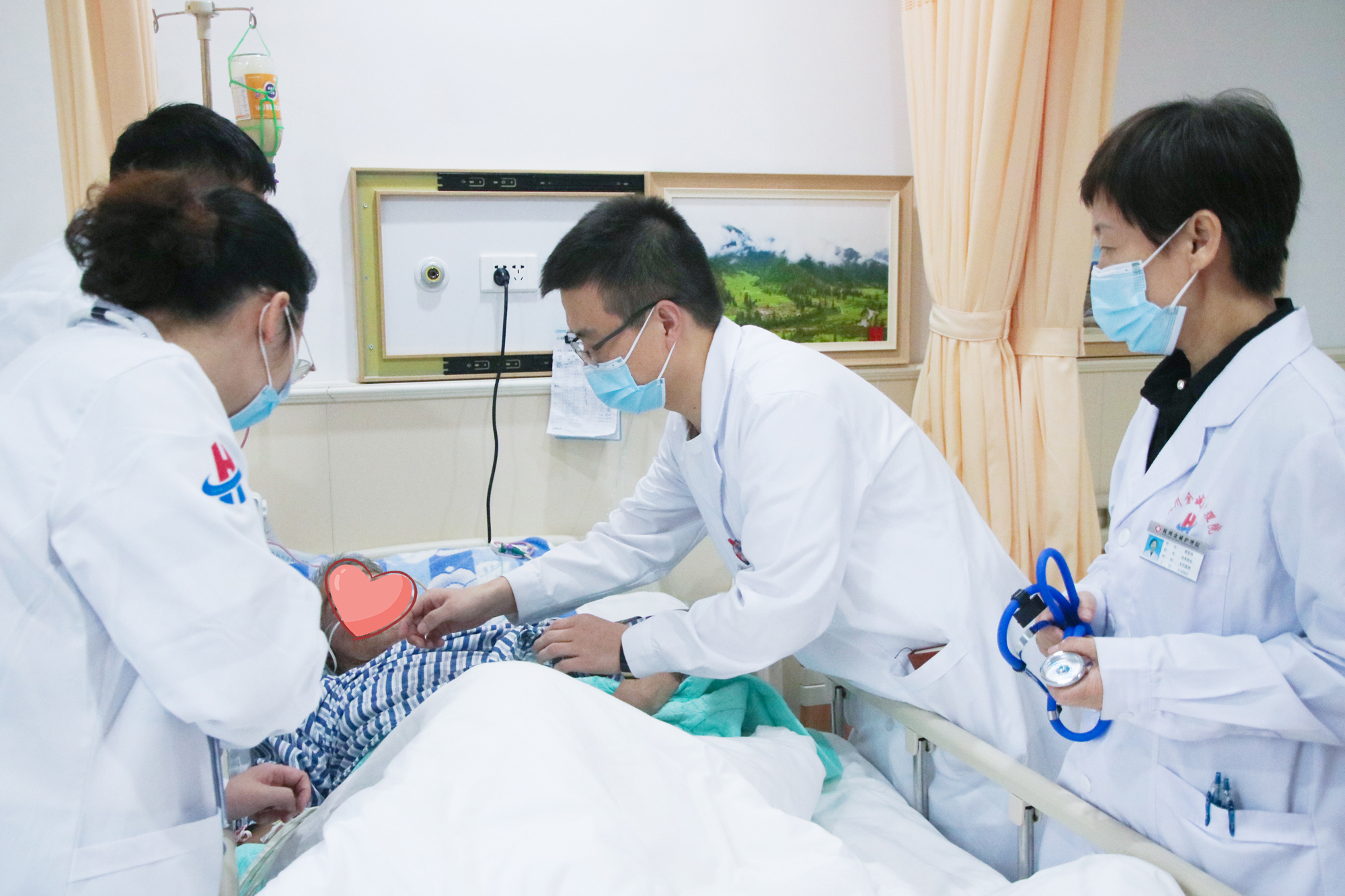 上海三级医院MK体育全部试点:不要家属陪专业护理员24小时全程照护