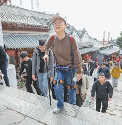 MK体育人民日报关注泰山景区：科技力量帮助游客轻松登山(图1)