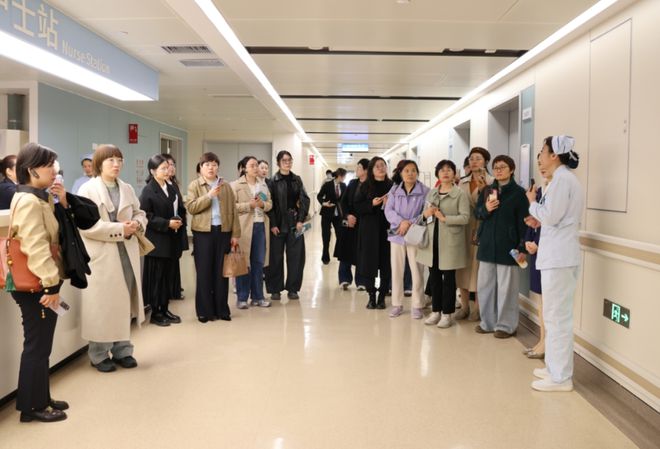MK体育济宁一院创新“免陪照护”服务模式让患者家属轻松有“医”靠(图4)
