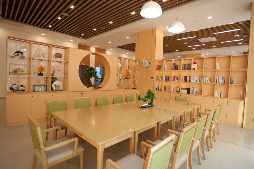 “新华悦”康养社区达到32家！新华保险持续打造高品质康养生态圈MK体育(图21)
