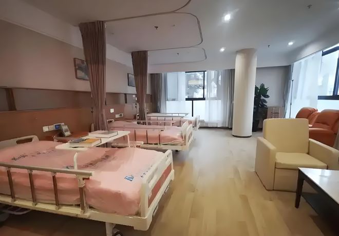 MK体育上海衡山高端养老院有哪些服务？失能护理术后康复老年痴呆照护(图2)