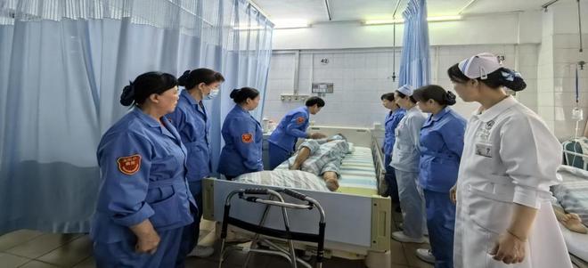 点赞 惠州市中心人民医院：免陪照护破困局温情服务显成效MK体育(图3)