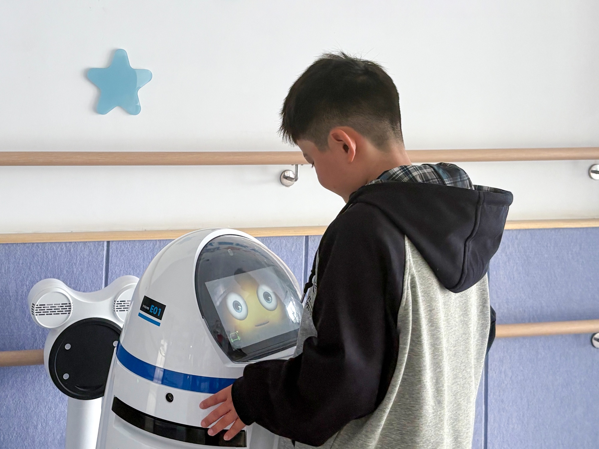 世界孤独症日｜“数智”MK体育点亮“星”空